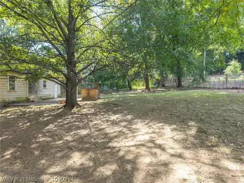 Exterior - 1621 Boston St, Fort Smith, AR 72901 photo 15 of 19