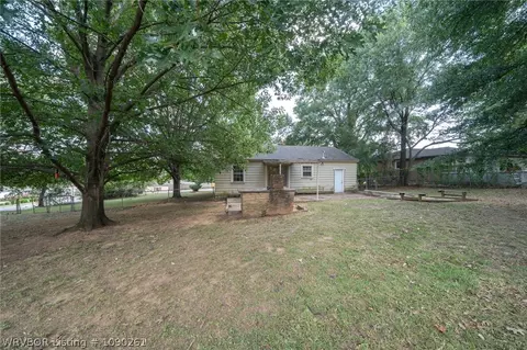 Exterior - 1621 Boston St, Fort Smith, AR 72901 photo 5 of 19