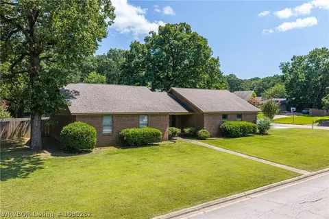 1804 Brooken Hill Dr, Fort Smith, AR 72908 photo 4