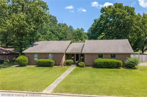 1804 Brooken Hill Dr, Fort Smith, AR 72908 photo 2