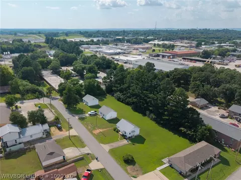 1005 Utica St, Fort Smith, AR 72901 photo 4