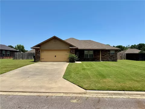 1670 Courtney Ln, Alma, AR 72921