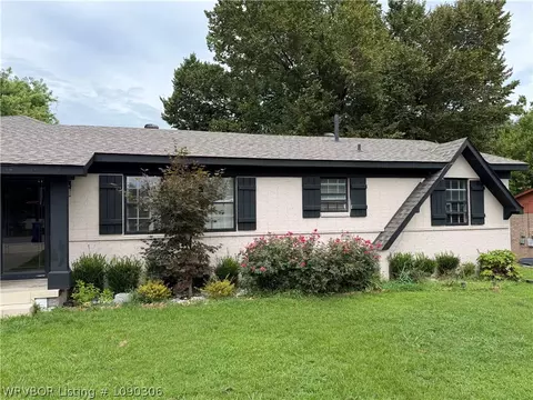 Exterior - 3419 N 25th St, Fort Smith, AR 72904 photo 2 of 3