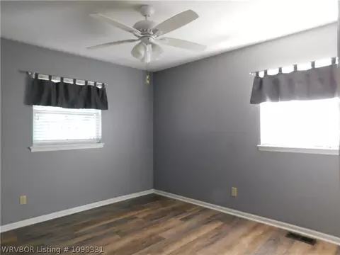Bedroom - 6006 Carthage St, Fort Smith, AR 72903 photo 3 of 3