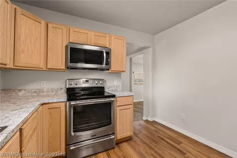Kitchen - 3007 N L St, Fort Smith, AR 72901 photo 3 of 3