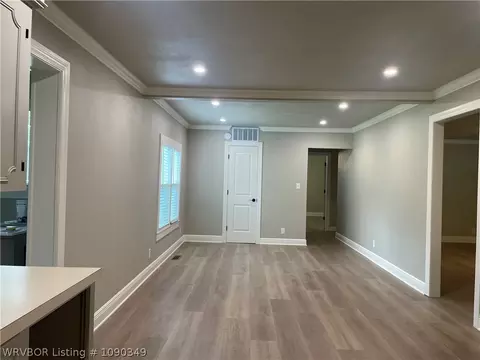 Living - 1605 Jacobs Ave, Fort Smith, AR 72908 photo 3 of 7
