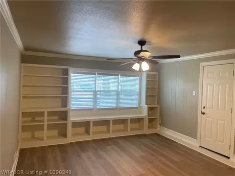 Living - 1605 Jacobs Ave, Fort Smith, AR 72908 photo 6 of 7