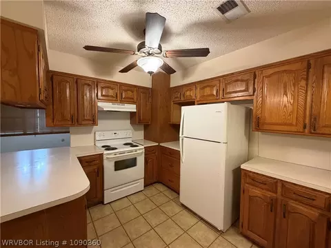 Kitchen - 192 E Highway 288, Scranton, AR 72863 photo 1 of 2