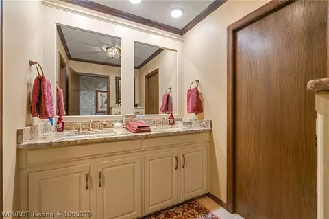 Bath - 12 Free Ferry Cir, Fort Smith, AR 72903 photo 5 of 9