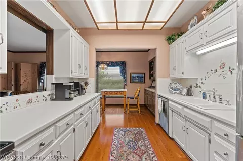 Kitchen - 12 Free Ferry Cir, Fort Smith, AR 72903 photo 5 of 5