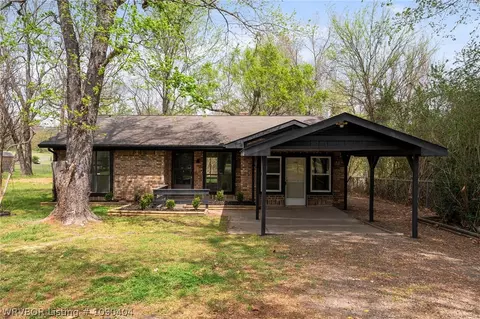 9506 Berry Ln, Hackett, AR 72937 photo 1