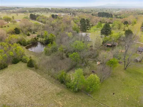 9506 Berry Ln, Hackett, AR 72937 photo 32