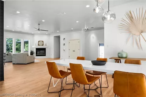 Dining - 10101 Stephens Ct, Fort Smith, AR 72908 photo 3 of 3