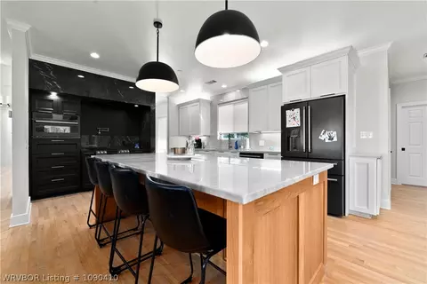Kitchen - 10101 Stephens Ct, Fort Smith, AR 72908 photo 4 of 7