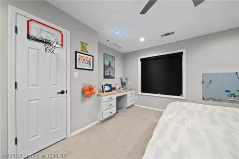 Bedroom - 10101 Stephens Ct, Fort Smith, AR 72908 photo 7 of 8