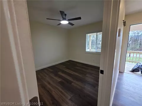 702 E 1st St, Hartford, AR 72938 photo 8
