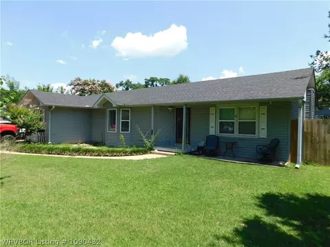 Exterior - 1104 N 49th St, Fort Smith, AR 72904 photo 1 of 4
