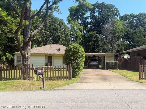 Exterior - 2805 Houston, Fort Smith, AR 72901 photo 3 of 5