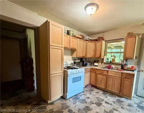 Kitchen - 2805 Houston, Fort Smith, AR 72901 photo 1 of 2