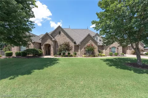 1715 Crystal Ct, Fort Smith, AR 72916 photo 2