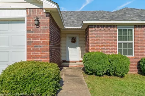 1920 55th Pl, Fort Smith, AR 72904 photo 2