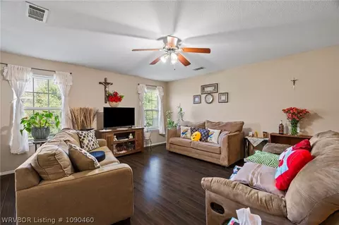 1920 55th Pl, Fort Smith, AR 72904 photo 4