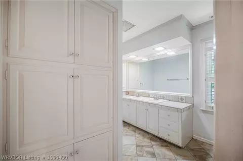 Bath - 2218 S 46th St, Fort Smith, AR 72903 photo 2 of 5