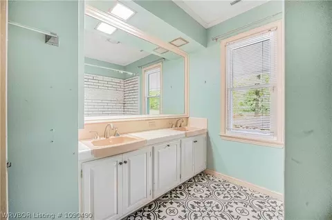 Bath - 2218 S 46th St, Fort Smith, AR 72903 photo 1 of 5