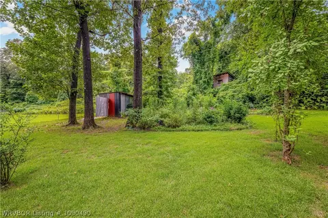 Exterior - 2218 S 46th St, Fort Smith, AR 72903 photo 7 of 8