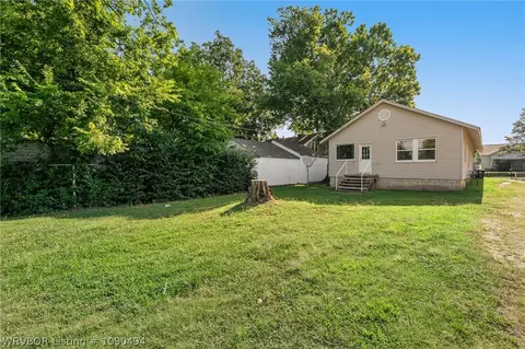 Exterior - 823 N 41st St, Fort Smith, AR 72903 photo 6 of 7