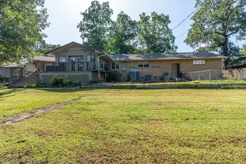 Exterior - 1135 N 57th Pl, Fort Smith, AR 72904 photo 3 of 5