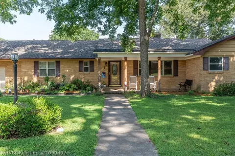 Exterior - 1135 N 57th Pl, Fort Smith, AR 72904 photo 2 of 5