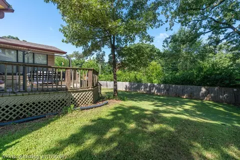 Exterior - 1135 N 57th Pl, Fort Smith, AR 72904 photo 4 of 5
