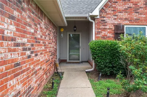 810 Laurel Way, Alma, AR 72921 photo 3