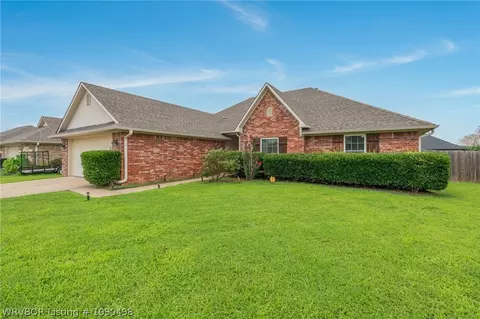 810 Laurel Way, Alma, AR 72921 photo 2