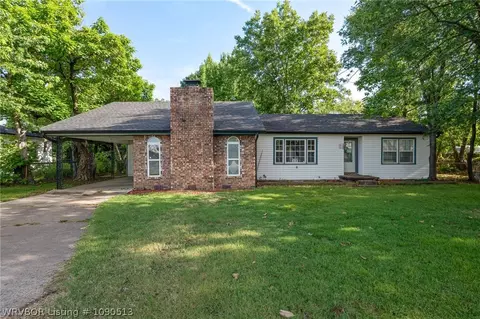 Exterior - 1808 Jacobs Ave, Fort Smith, AR 72908 photo 2 of 8