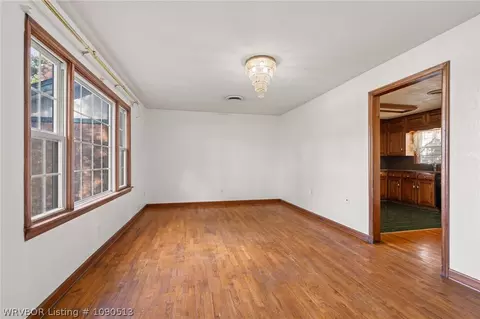 Living - 1808 Jacobs Ave, Fort Smith, AR 72908 photo 1 of 4