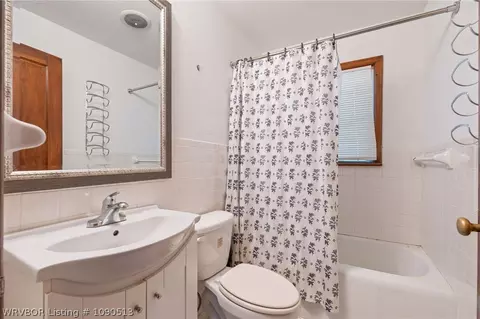 Bath - 1808 Jacobs Ave, Fort Smith, AR 72908 photo 1 of 2