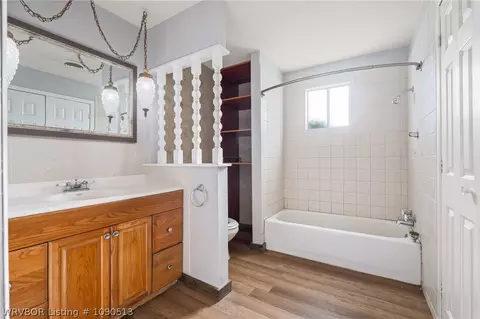 Bath - 1808 Jacobs Ave, Fort Smith, AR 72908 photo 2 of 2