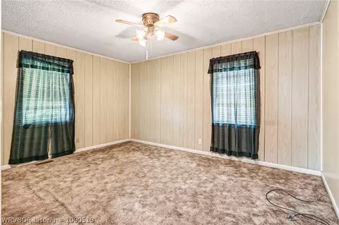 Bedroom - 15 Walker Rd, Lavaca, AR 72941 photo 3 of 5