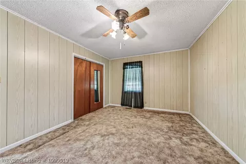 Bedroom - 15 Walker Rd, Lavaca, AR 72941 photo 4 of 5