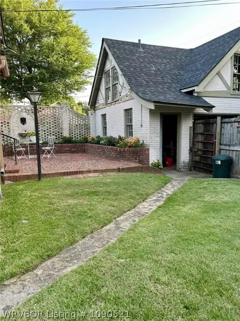 Exterior - 1100 S 26th St, Fort Smith, AR 72901 photo 5 of 10
