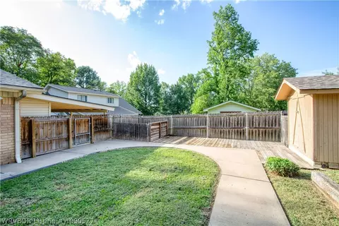 Exterior - 1308 6th Ter, Barling, AR 72923 photo 7 of 14