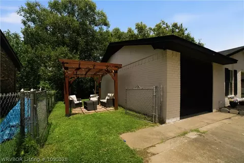 Other - 1402 N St, Barling, AR 72923 photo 1 of 6