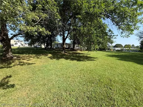 708 11th St, Barling, AR 72923 photo 6