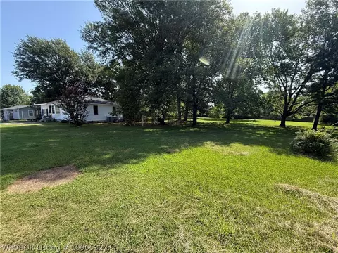 708 11th St, Barling, AR 72923 photo 3