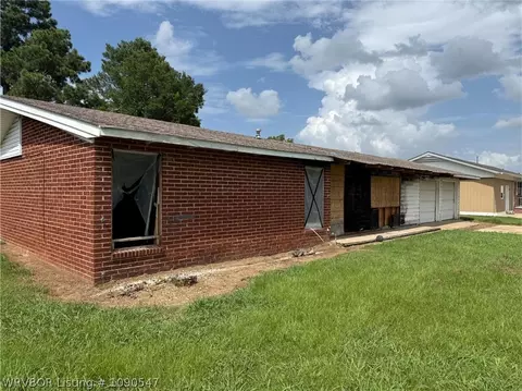 1104 C St, Barling, AR 72923 photo 2