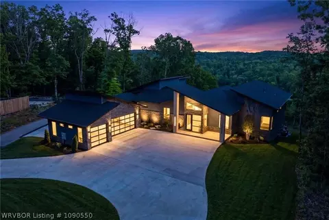 15903 Hawks Landing Dr, Rogers, AR 72756