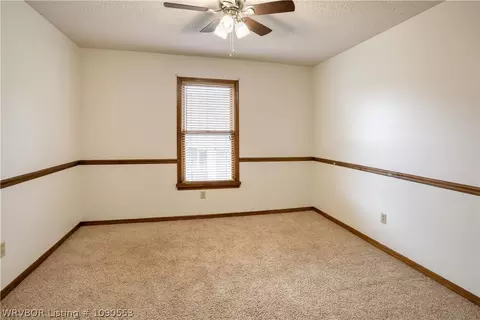 Bedroom - 2700 S 87th Dr, Fort Smith, AR 72903 photo 3 of 4