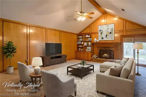 Living - 2700 S 87th Dr, Fort Smith, AR 72903 photo 1 of 6